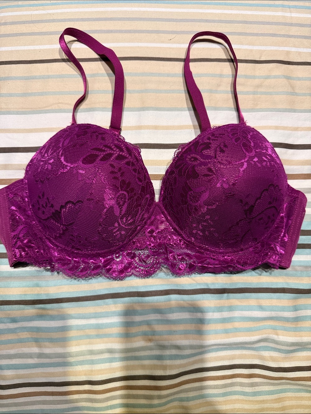 Women's Lace Push-Up Bra - Magenta